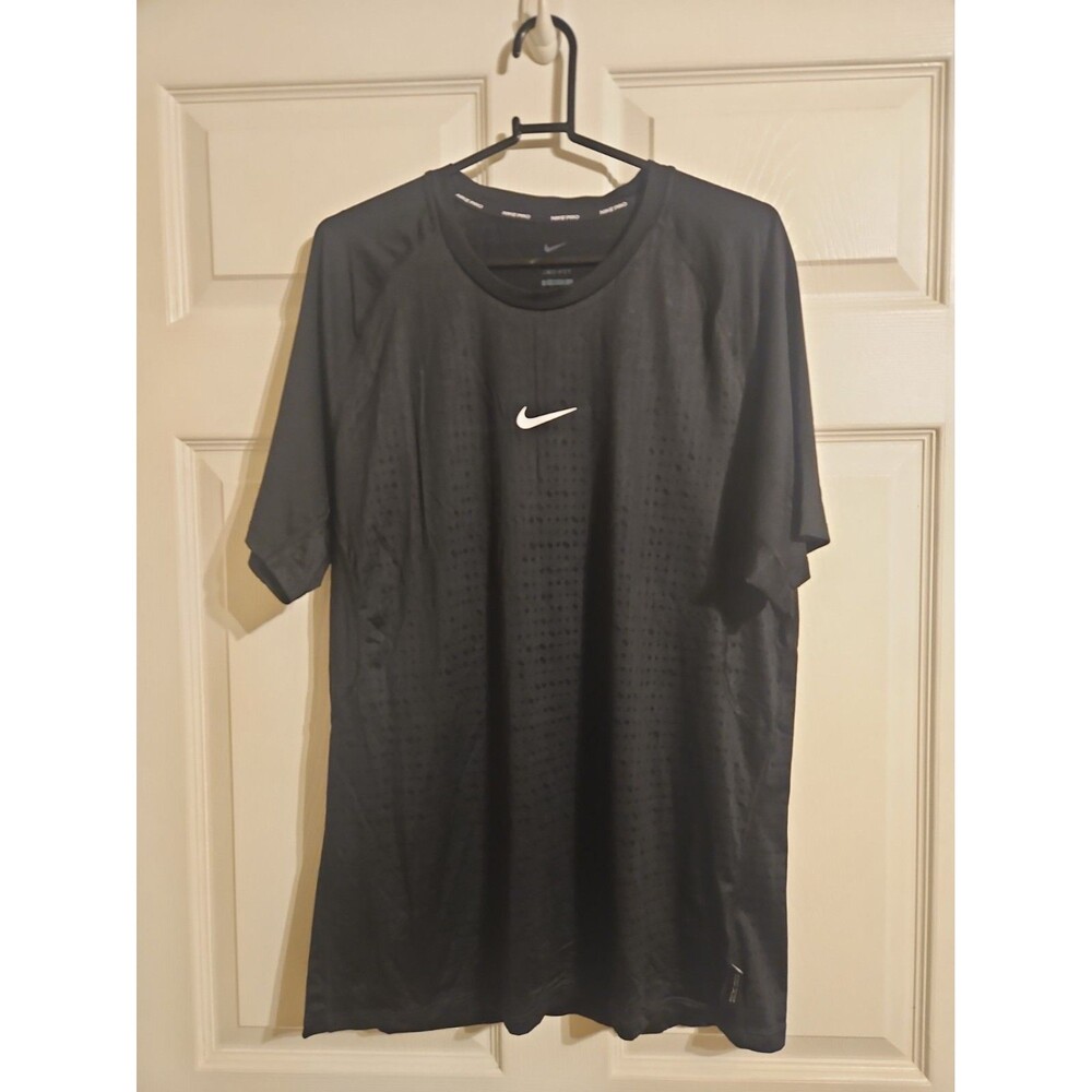 New Nike Pro Dri Fit T Shirt Black Mens Size XL Slim Fit Short Sleeve Gym NWOT